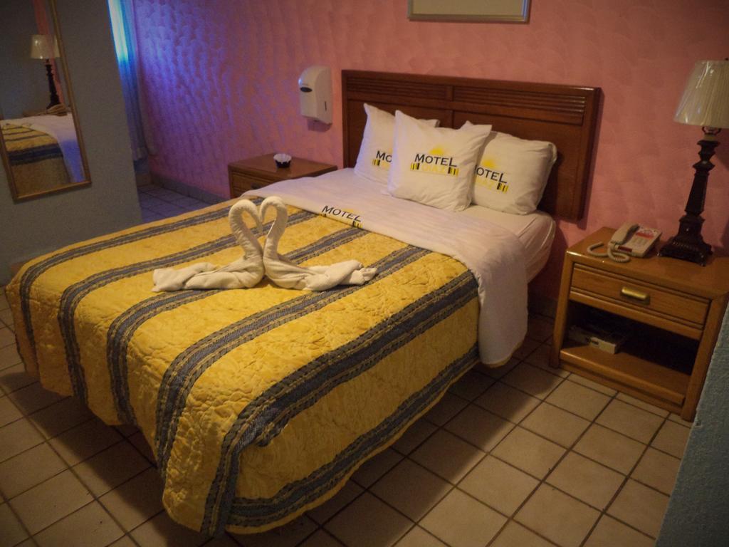 Hotel Diaz Tijuana Eksteriør bilde