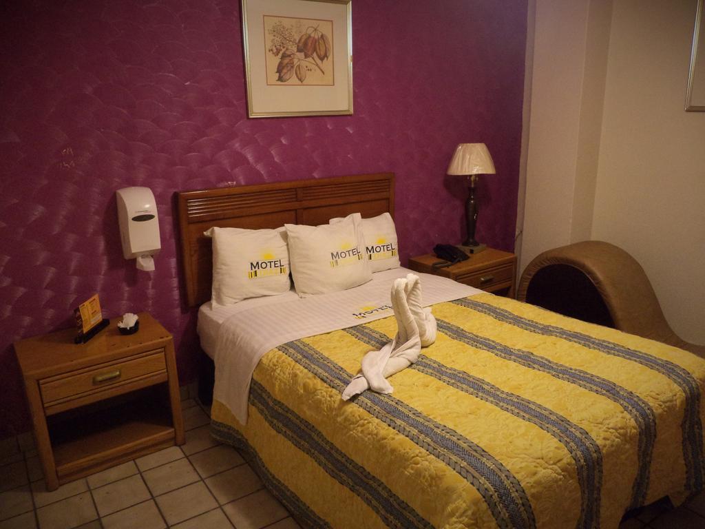 Hotel Diaz Tijuana Eksteriør bilde